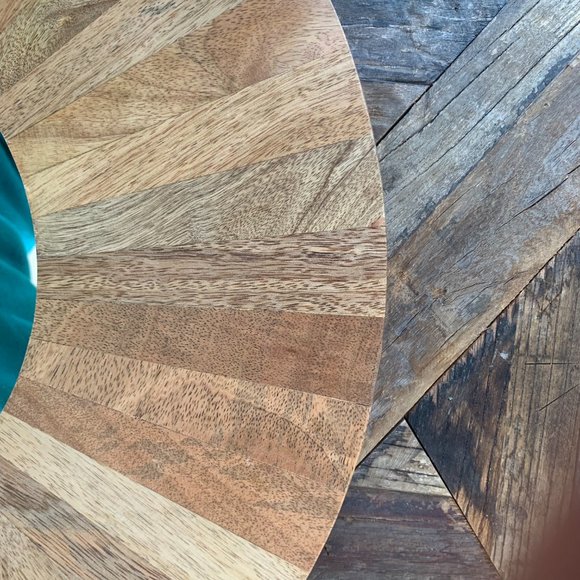 Round Reclaimed Wood Mirror | Circular | 17.8" Dia - Picture 6 of 12